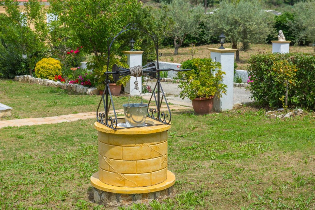 Serenity Studios Arillas  Luaran gambar