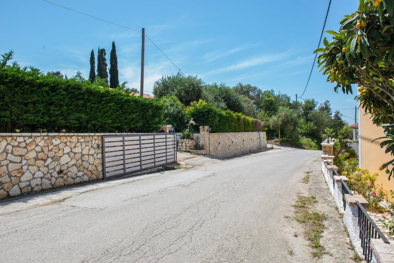 Serenity Studios Arillas  Luaran gambar