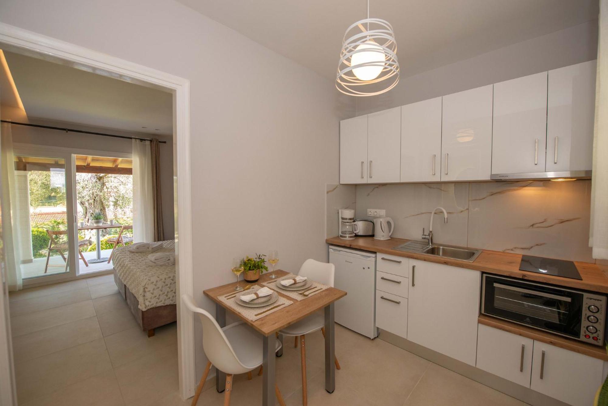 Serenity Studios Arillas  Luaran gambar